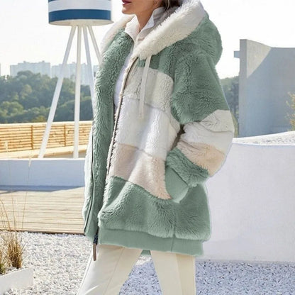 Manteau à capuche effet fourrure femme